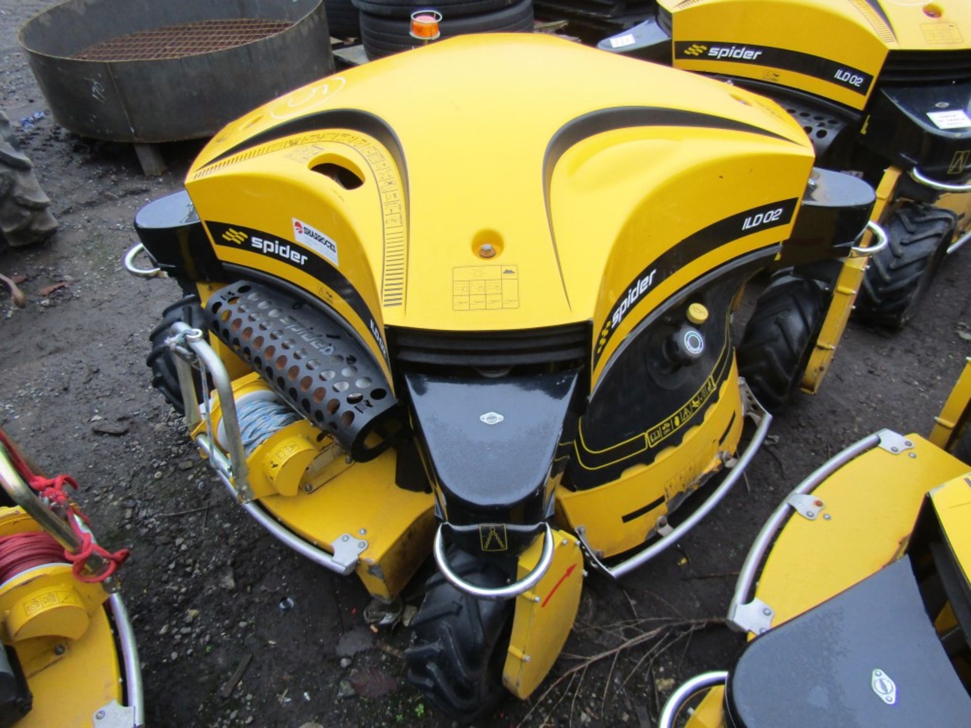 2015 SPIDER ILD02 REMOTE CONTROL MOWER C/W REMOTE & CHARGER (DIRECT UNITED UTILITIES WATER) 210 - Image 2 of 6