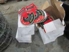 QTY OF SANDING DISCS [+ VAT]