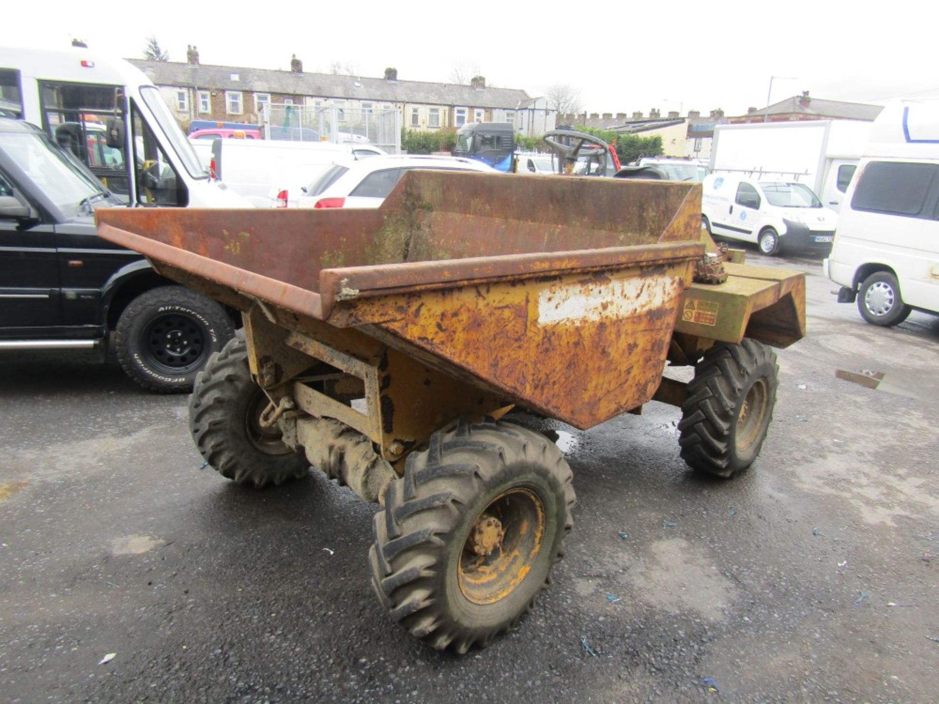 D reg BENFORD DUMPER (KEY STUCK IN) [NO VAT] - Image 2 of 4