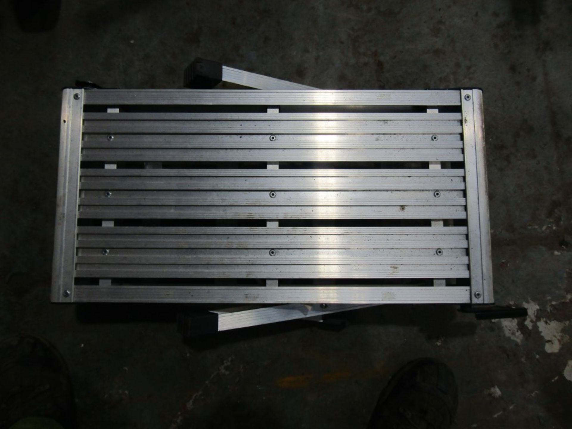 ALUMINIUM PLATFORM [NO VAT]