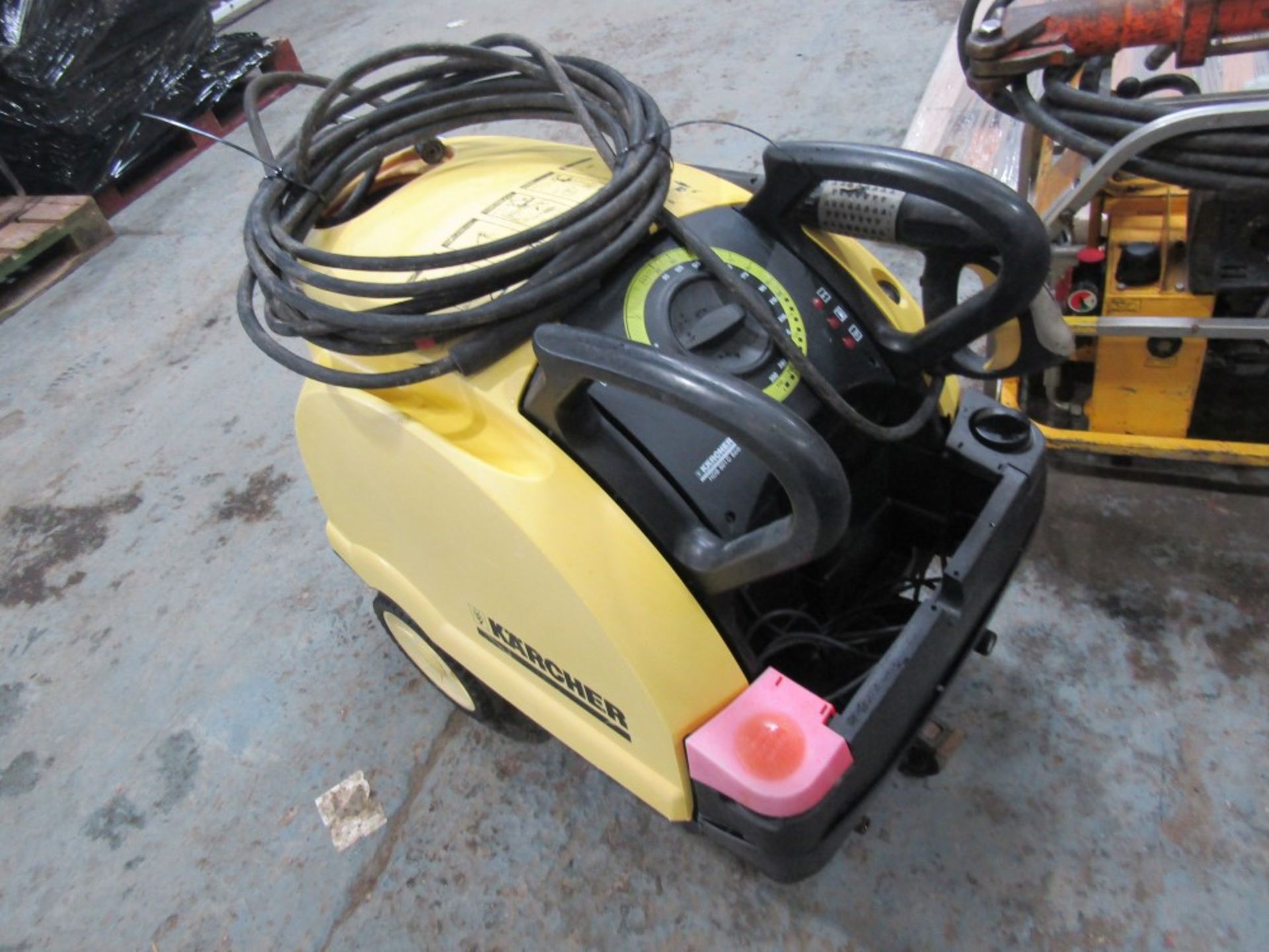 KARCHER 601C HOT & COLD WASHER [+ VAT]