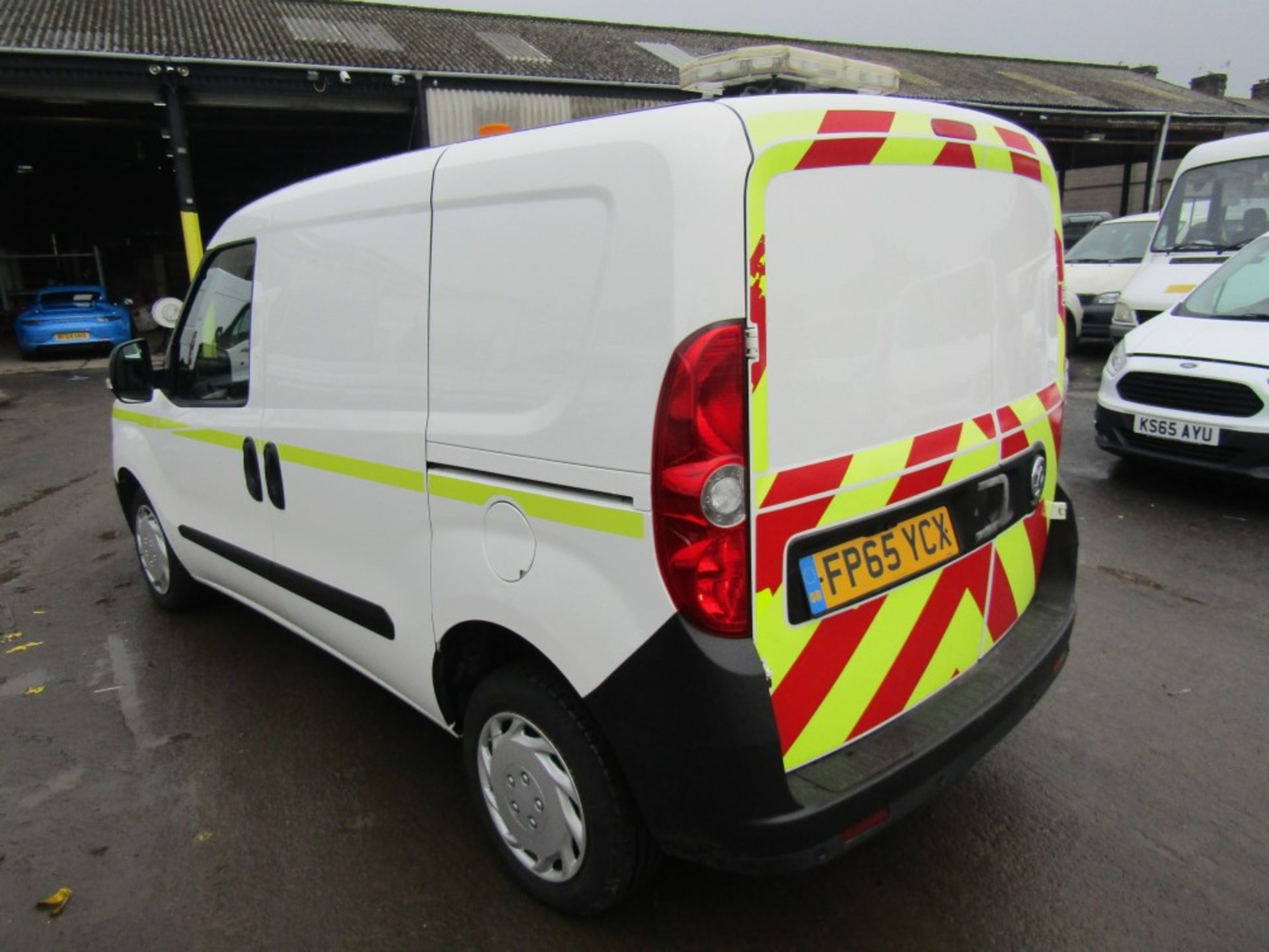 65 reg VAUXHALL COMBO 2000 L1H1 CDTI SS E-FLEX, 1ST REG 12/15, 128306M WARRANTED, V5 HERE, 1 OWNER - Bild 3 aus 7