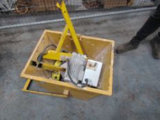 IMER 110V SCAFFOLD WINCH LIFT [NO VAT]