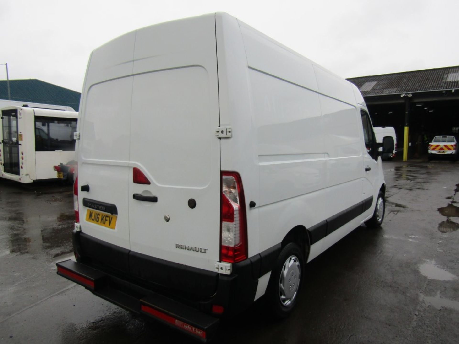 16 reg RENAULT MASTER MM35 BUSINESS ENERGY DCI CHILLER - FRIDGE VAN C/W AIR CON, 2 KEYS, SIDE DOOR - Image 4 of 9