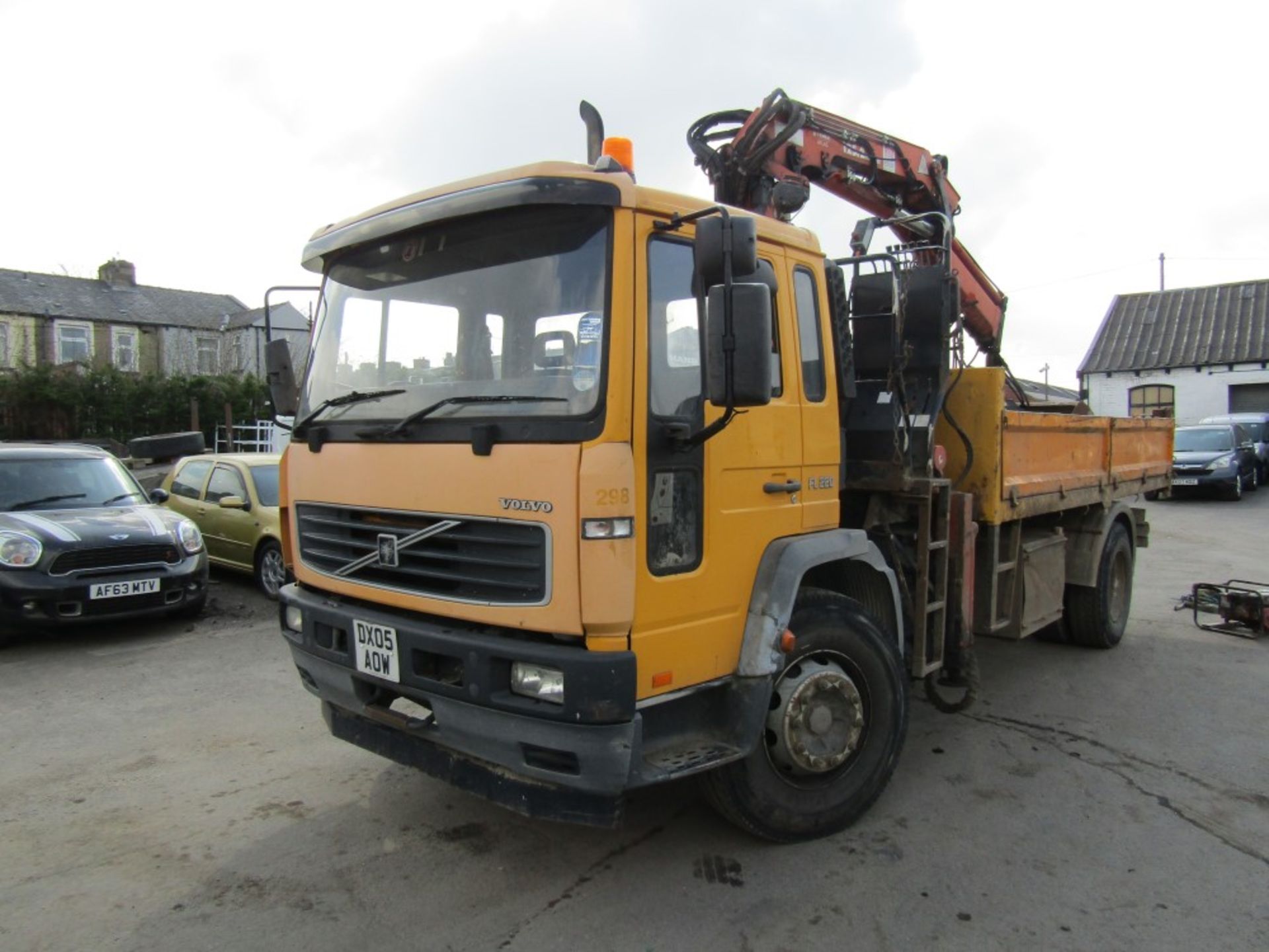 05 reg VOLVO FL6E 18 TON TIPPER & GRAB WAGON, 1ST REG 06/05, TEST 08/22, 103032KM, V5 HERE, 1 FORMER - Image 2 of 6