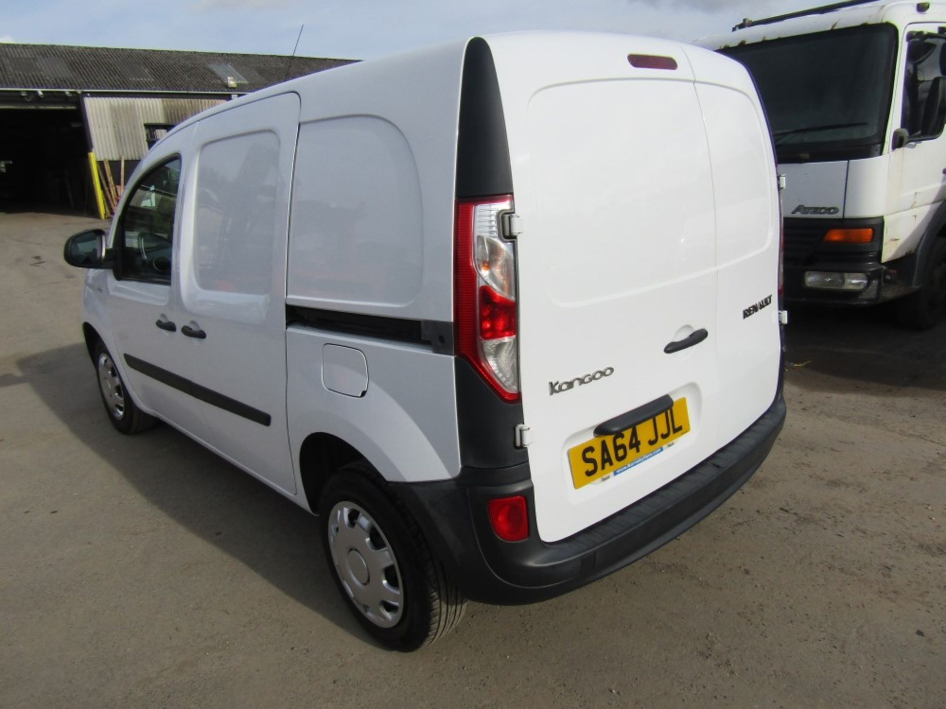 64 reg RENAULT KANGOO ML19 DCI (ON VCAR CAT N) 1ST REG 10/14, TEST 05/22, 136249M, V5 HERE, 4 FORMER - Image 3 of 7