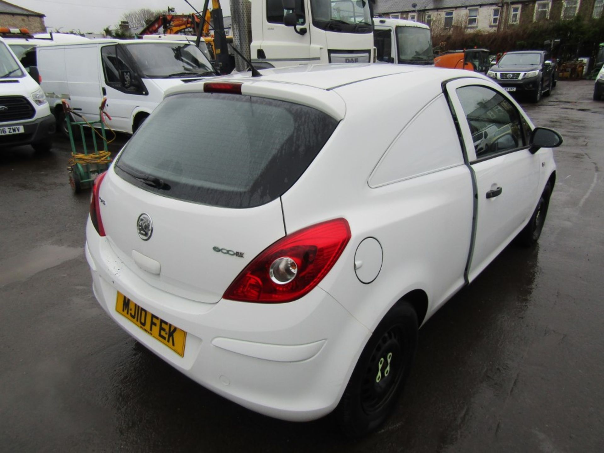 10 reg VAUXHALL CORSA CDTI VAN (RUNS BUT NOISY ENGINE) (DIRECT ELECTRICITY NW) 1ST REG 06/10, - Image 4 of 7