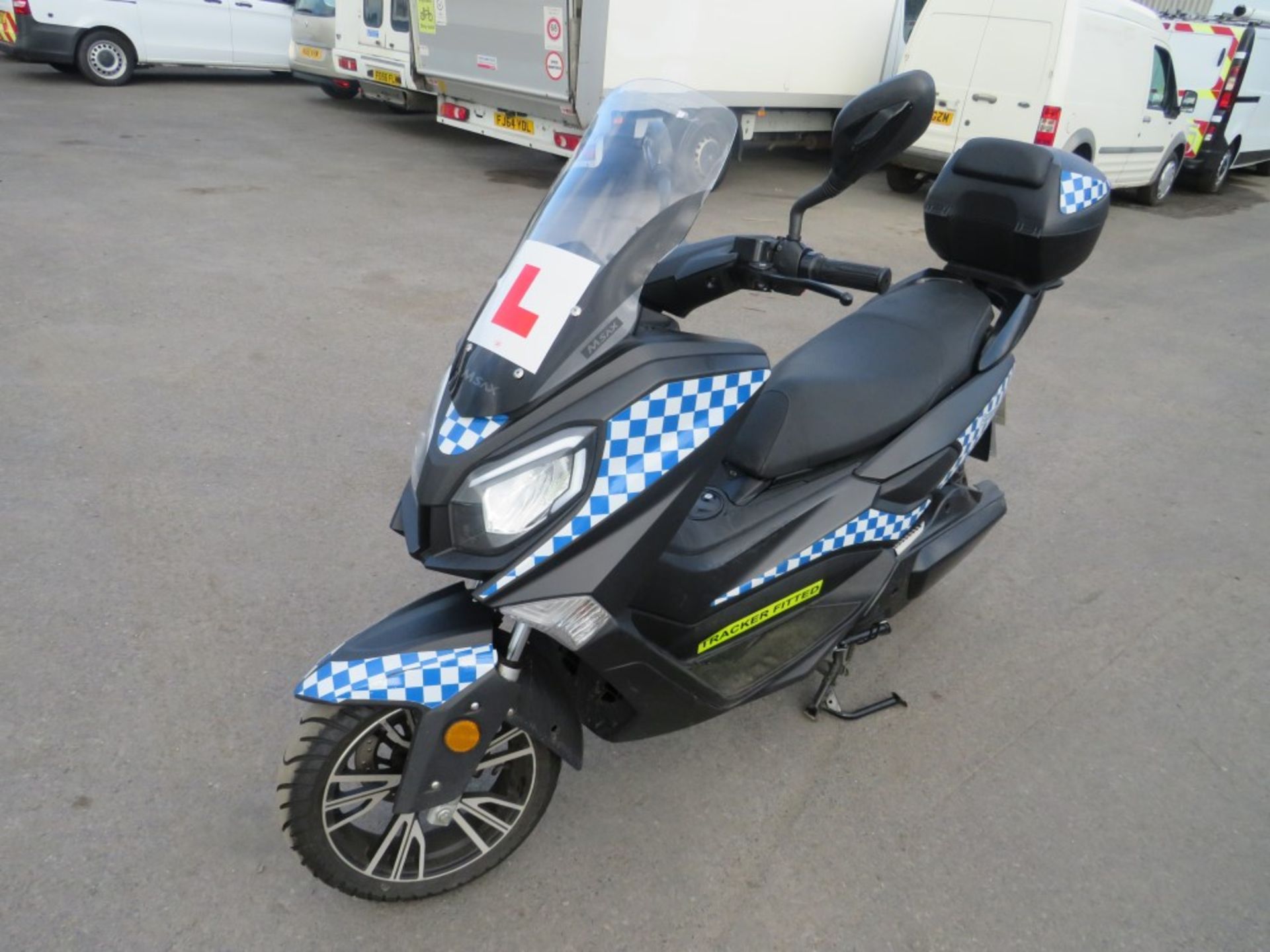 70 reg EFUN TIGER LYNX ELECTRIC SCOOTER, 1ST REG 10/20, MILEAGE NOT DISPLAYING, V5 HERE, 1 FORMER - Image 2 of 5