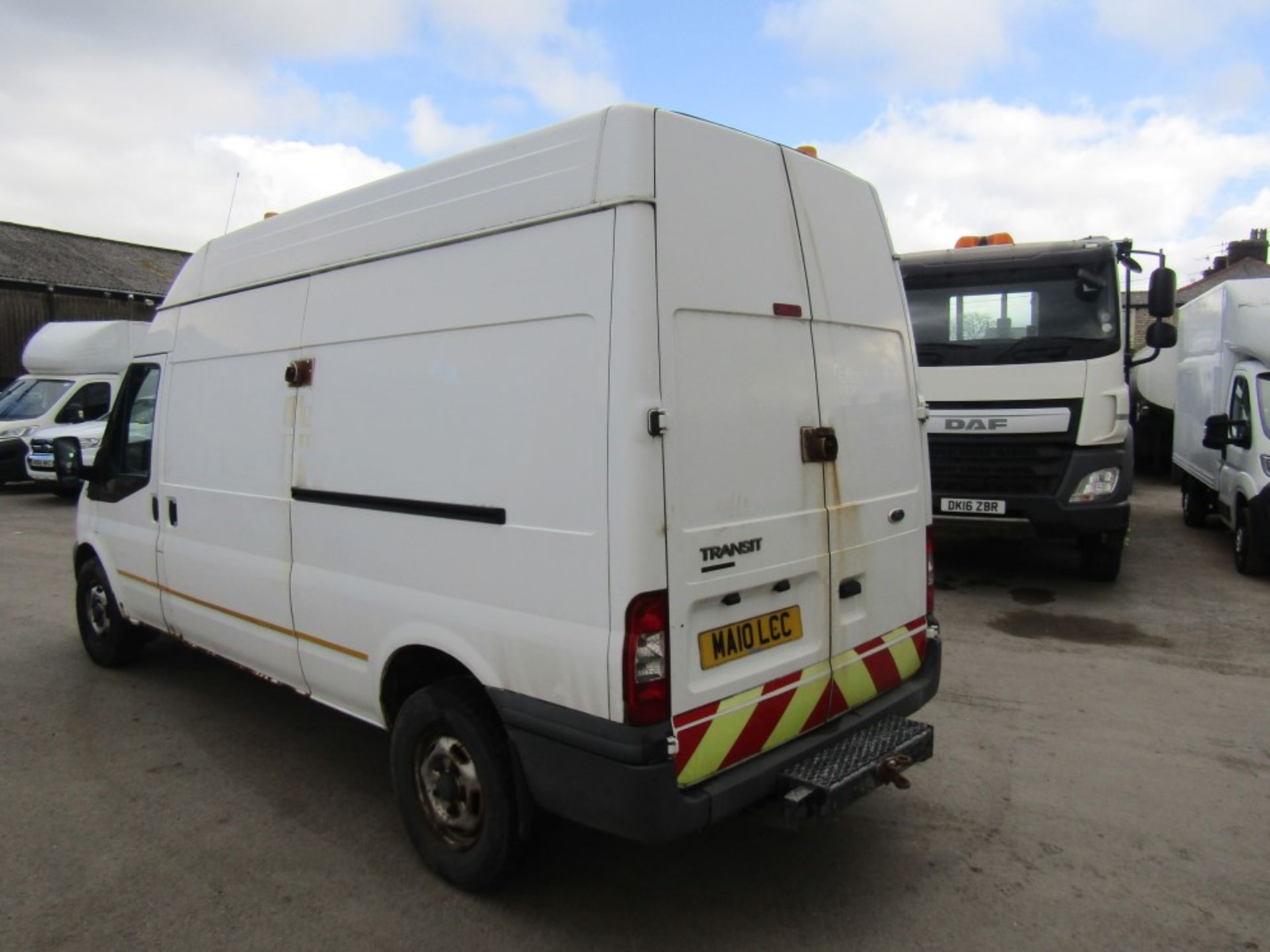 10 reg FORD TRANSIT 115 T350L RWD (NON RUNNER) (DIRECT ELECTRICITY NW) 1ST REG 04/10, 101155M - Image 3 of 7