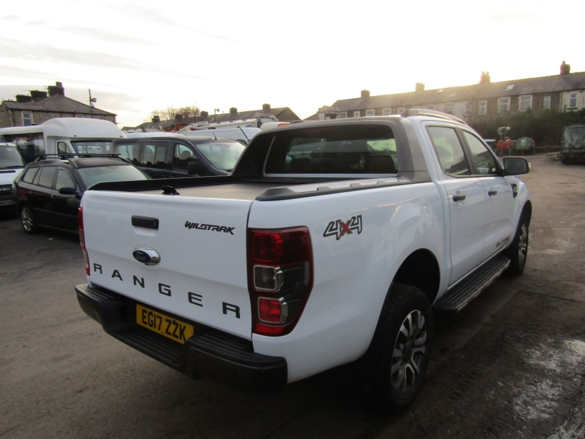 17 reg FORD RANGER WILDTRAK 4 X 4 TDCI PICKUP (SLIGHTLY NOISY ENGINE) 1ST REG 08/17, TEST 08/22, - Image 4 of 7