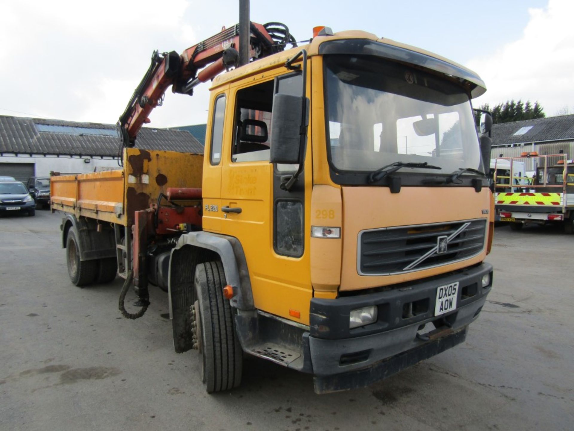 05 reg VOLVO FL6E 18 TON TIPPER & GRAB WAGON, 1ST REG 06/05, TEST 08/22, 103032KM, V5 HERE, 1 FORMER