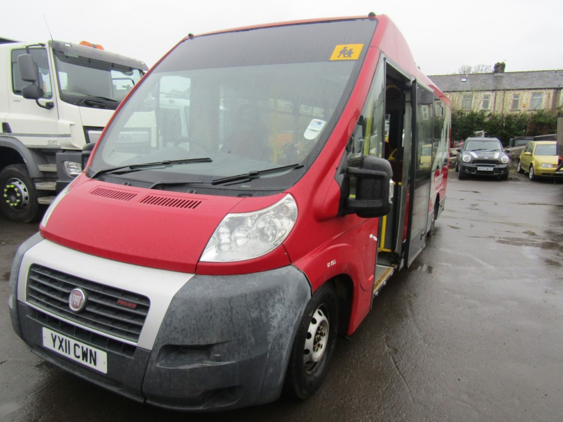 11 reg FIAT DUCATO 40 MAXI MULTIJET MINIBUS, 1ST REG 03/11, TEST 02/23, 94859M, V5 MAY FOLLOW - Image 2 of 7