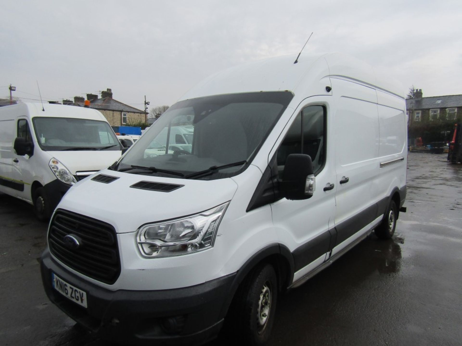 16 reg FORD TRANSIT 310 DIESEL VAN, 1ST REG 03/16, 188938M, V5 HERE, 1 OWNER FROM NEW [+ VAT] - Image 2 of 7