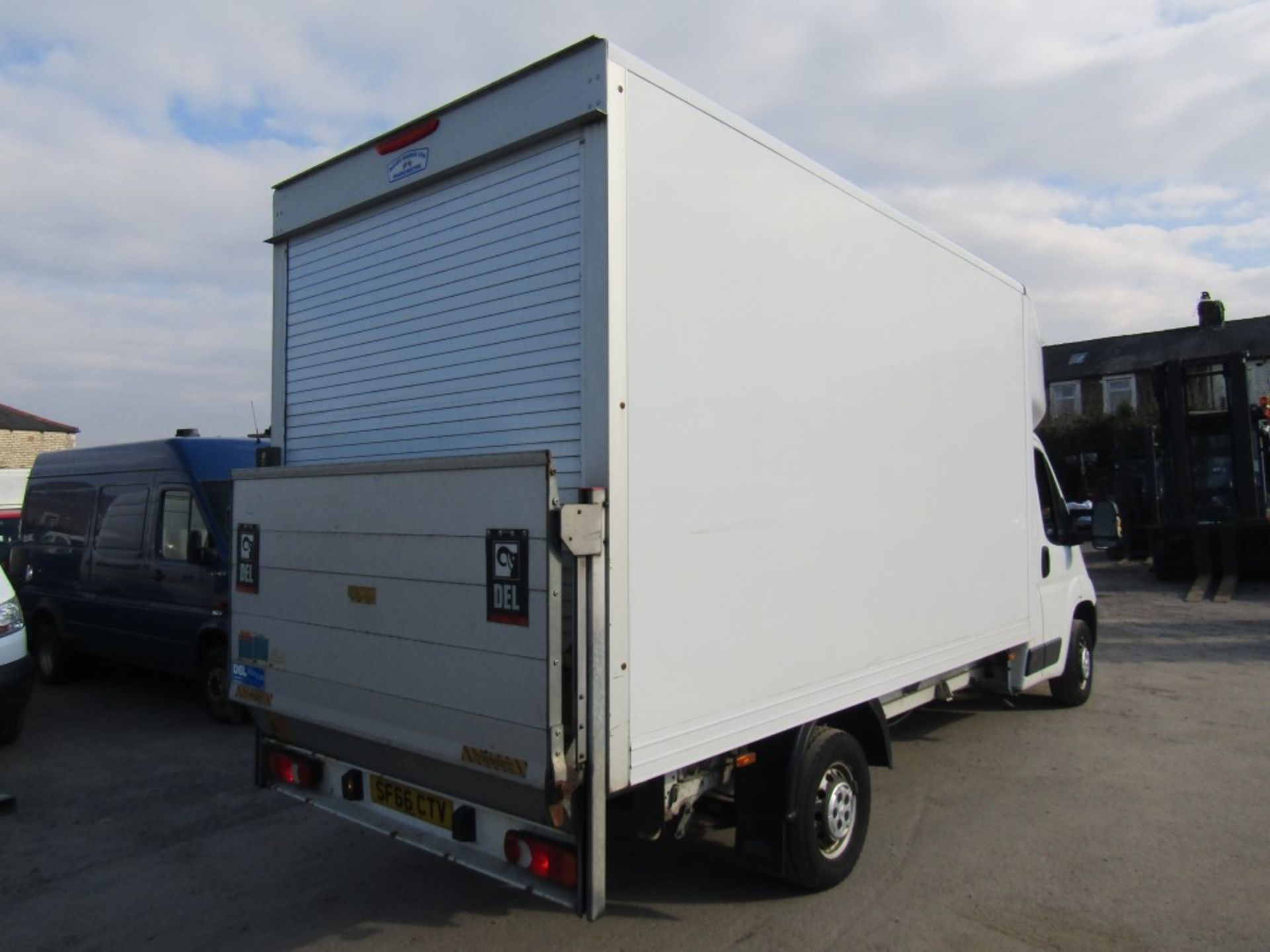 66 reg CITROEN RELAY 35 L3 BLUE HDI LUTON C/W 500KG COLUMN TAIL LIFT (DIRECT HIRE CO) 1ST REG 11/16, - Image 4 of 7