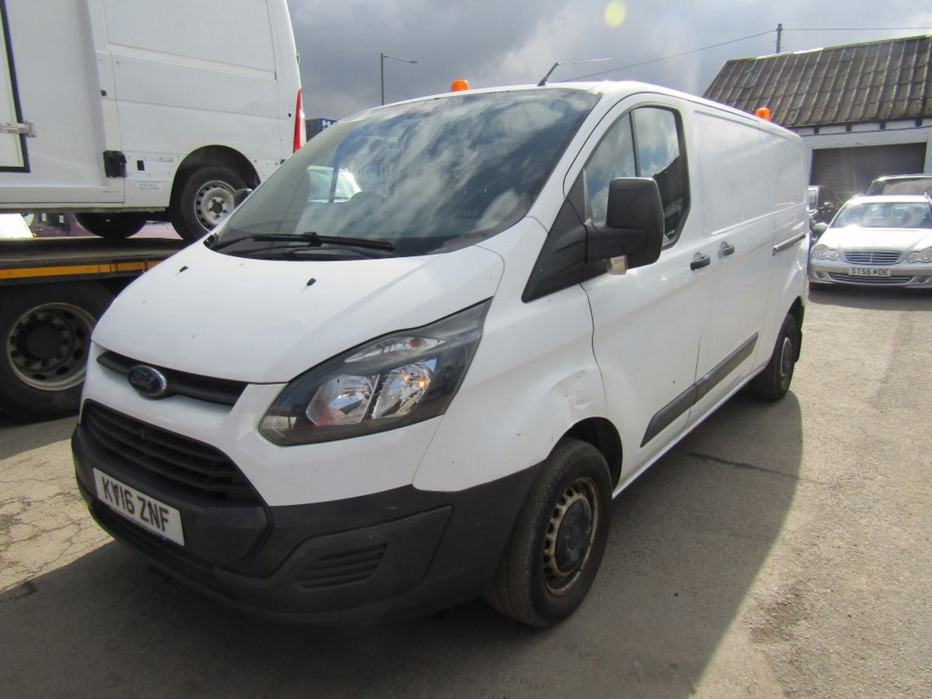 16 reg FORD TRANSIT CUSTOM 290 ECO-TECH (SLIGHT WOBBLE ON STEERING) 1ST REG 04/16, TEST 10/22, - Image 2 of 7