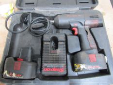 SNAP IMPACT GUN C/W 2 BATTERIES & CHARGER [NO VAT]