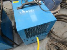 M/D DEHUMIDIFIER (DIRECT GAP) [+ VAT]