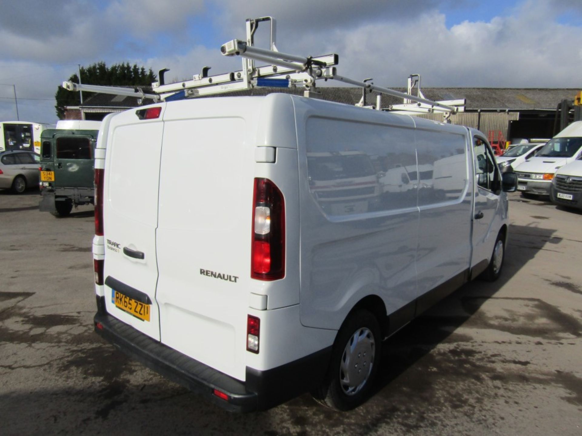 65 reg RENAULT TRAFIC LL29 BUSINESS+ NRG DCI (NON RUNNER) 1ST REG 10/15, 114579M, V5 HERE, 1 OWNER - Image 4 of 7