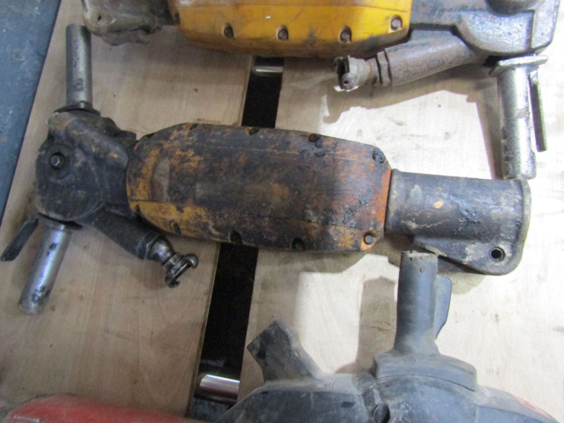 ATLAS COPCO 28KG ANTI VIB AIR BREAKER (DIRECT GAP) [+ VAT]