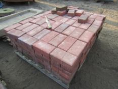 PALLET OF BLOCK PAVING BLOCKS [NO VAT]