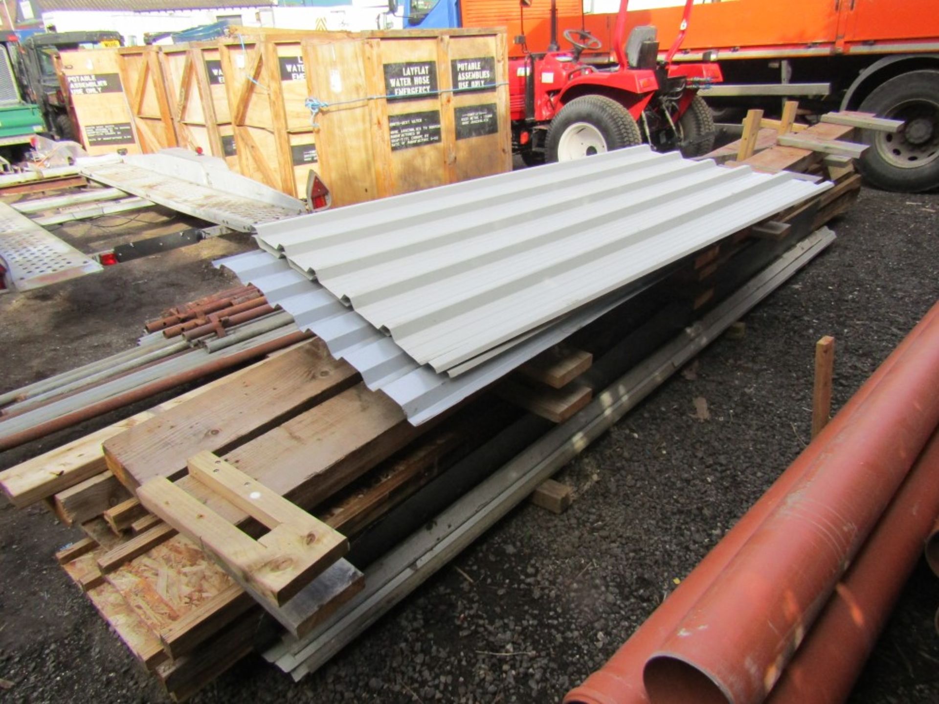 BOX PROFILE STEEL ROOFING SHEETS APPROX 14FT LONG & TIMBER ROOF TRUSSES [NO VAT]