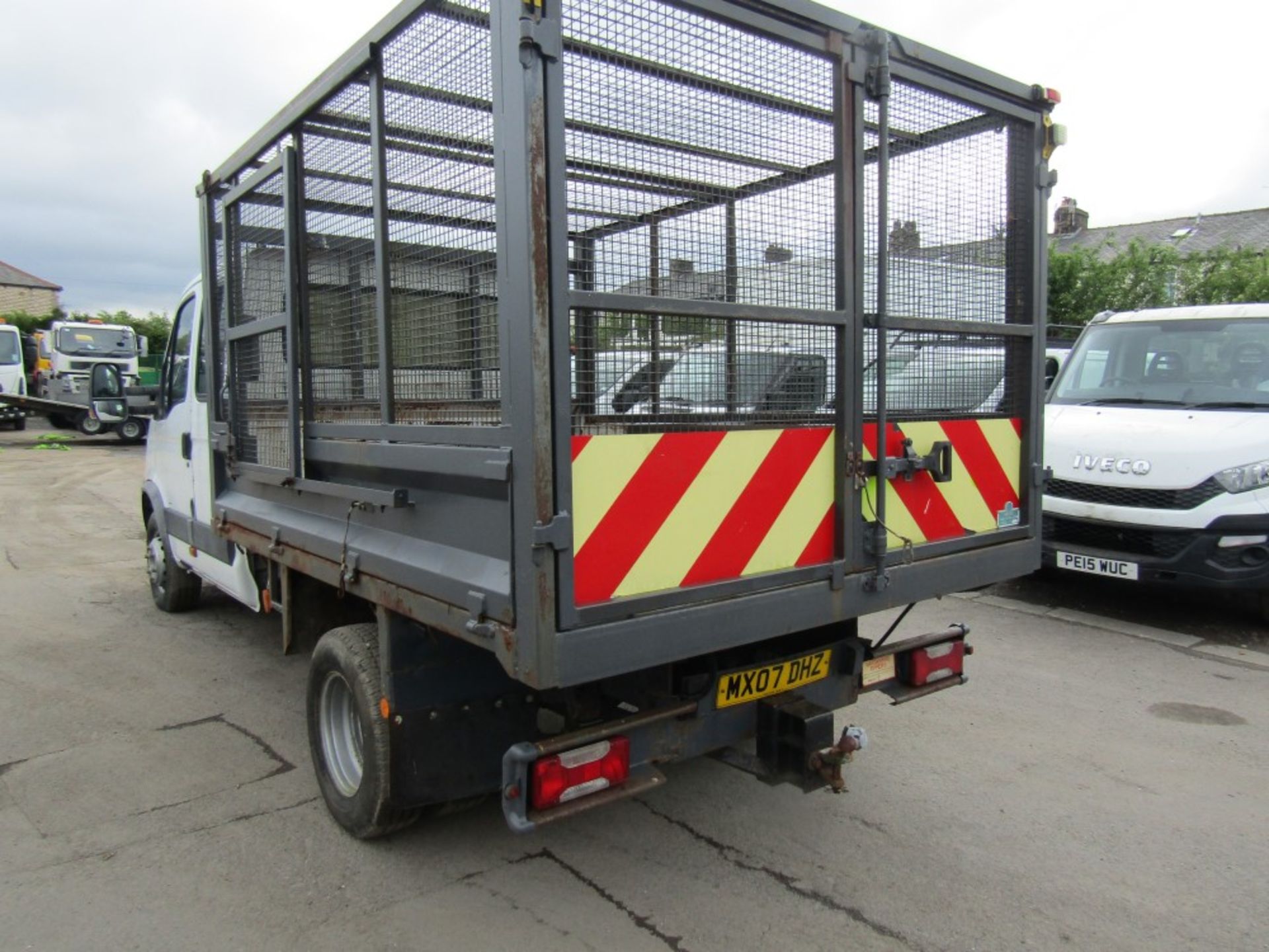 07 reg IVECO 65C18 CREW CAB TIPPER (EX COUNCIL) 1ST REG 03/07, 97900M WARRANTED, V5 HERE, 1 OWNER - Image 3 of 7