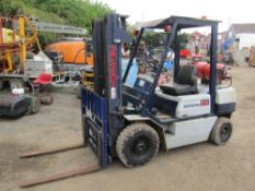 KOMATSU 25 GAS / LPG FORK LIFT, CONTAINER STUFFER, FFL MAST, SIDE SHIFT, TRIPLEX MAST [+ VAT]