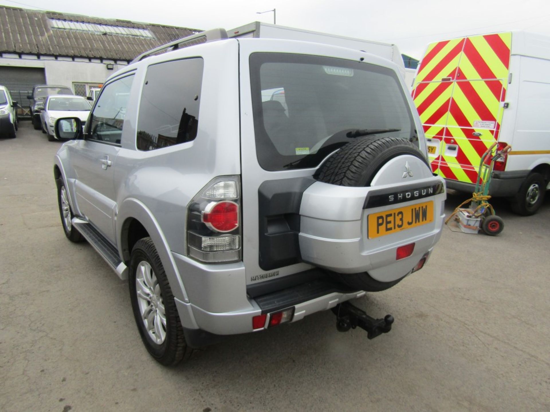 13 reg MITSUBISHI SHOGUN 4WORK SG2 DI-D SWB, 1ST REG 03/13, TEST 04/23, 127426M WARRANTED, V5 - Image 3 of 7