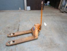 PALLET TRUCK [NO VAT]