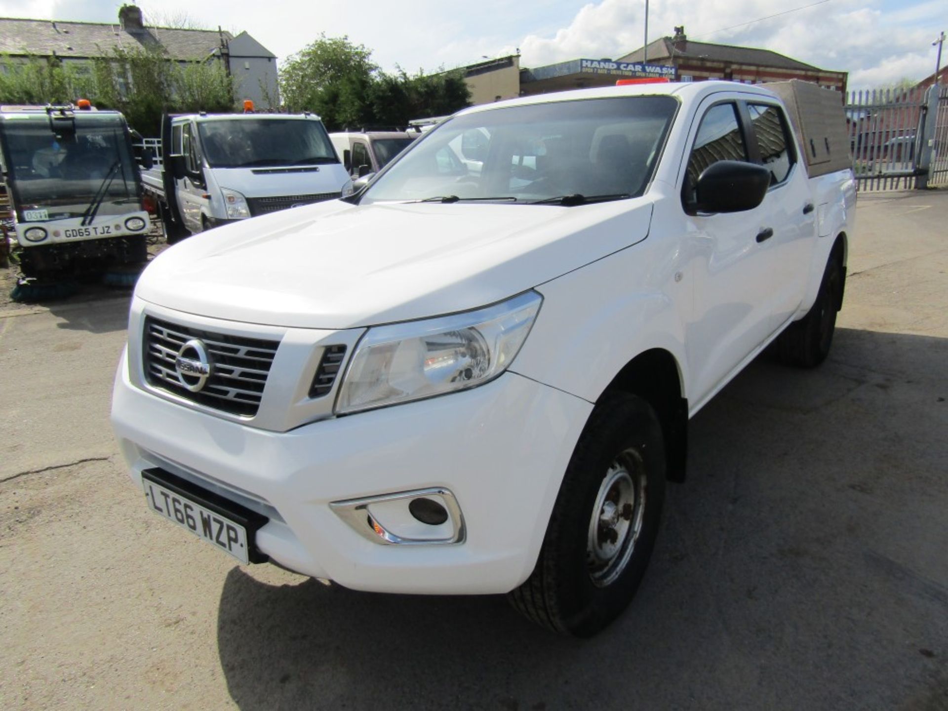 66 reg NISSAN NAVARA VISIA DCI PICKUP, 1ST REG 10/16, 94224M WARRANTED, V5 HERE, 1 FORMER - Image 2 of 7