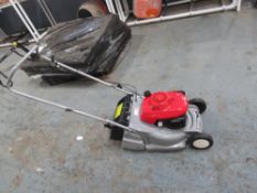 HONDA PETROL LAWN MOWER HRB425 [NO VAT]