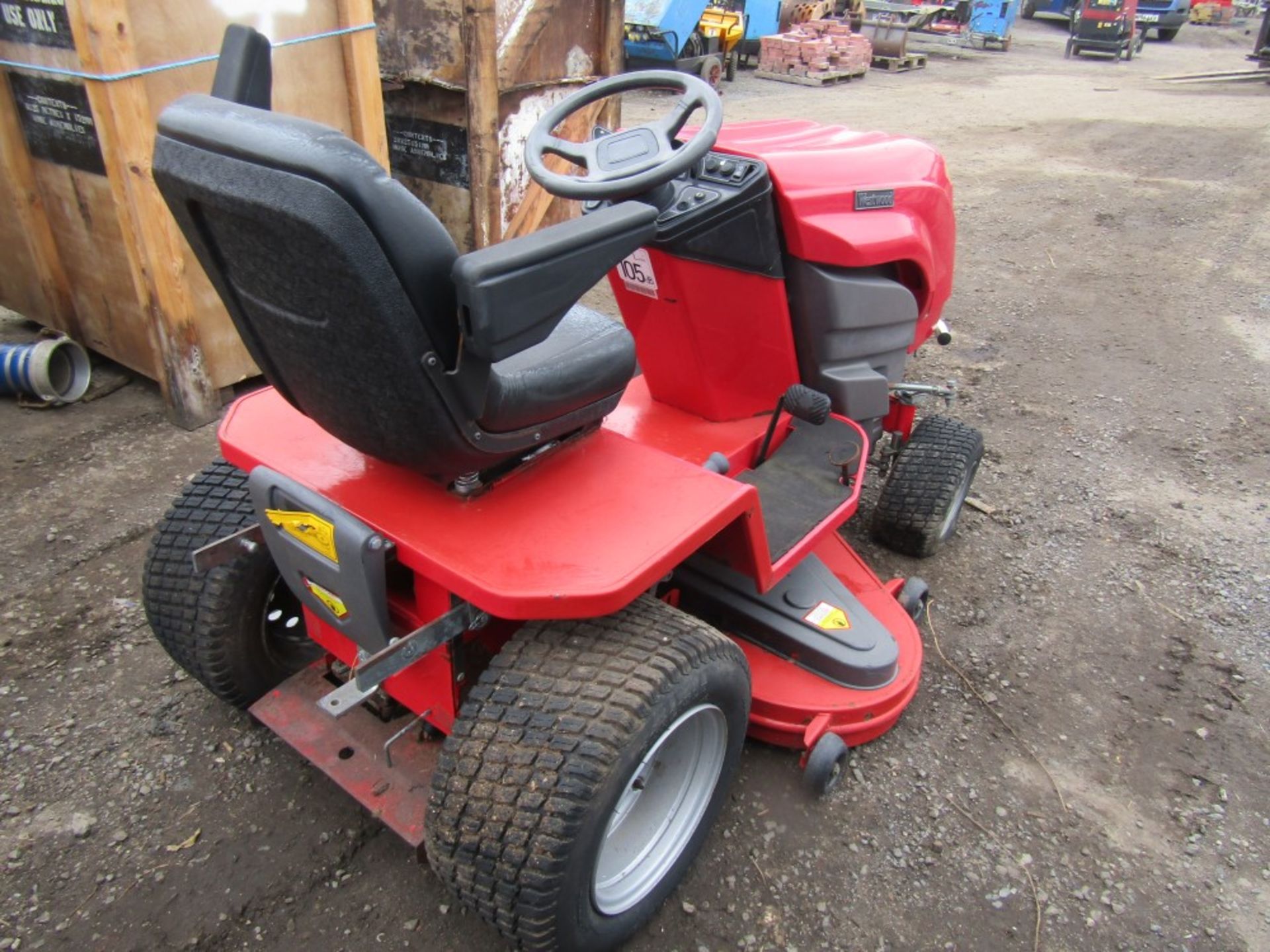 WESTWOOD V-20/50D DIESEL RIDE ON MOWER [NO VAT] - Image 4 of 5