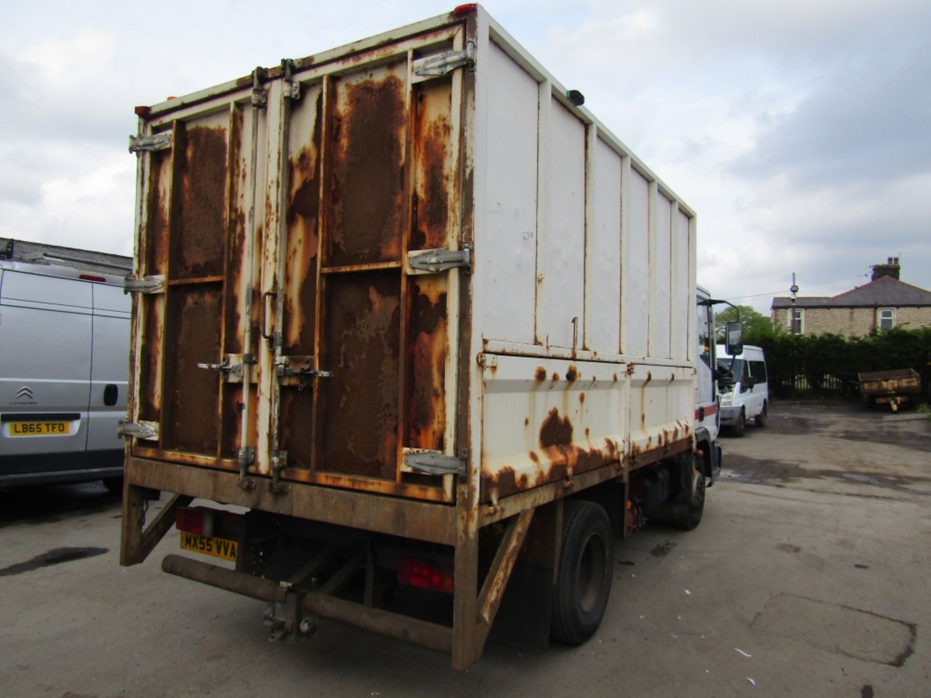 55 reg IVECO EUROCARGO ML75E17K TIPPER (DIRECT COUNCIL) 1ST REG 01/06, TEST 05/22, 186231KM, V5 - Image 4 of 7