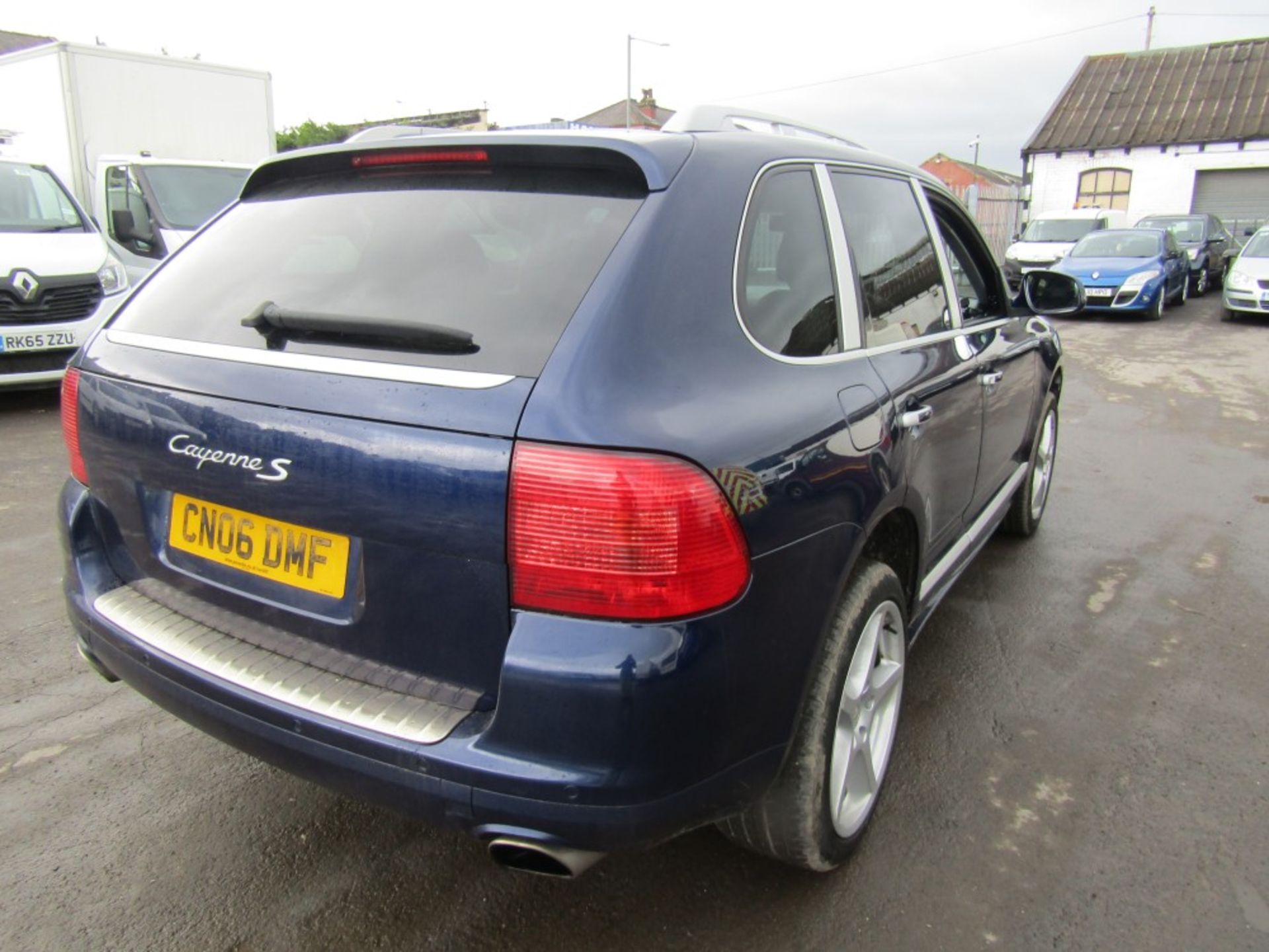 06 reg PORSCHE CAYENNE S TIPTRONIC, 1ST REG 03/06, TEST 11/22, 144944M NOT WARRANTED, V5 HERE, 3 - Image 4 of 8