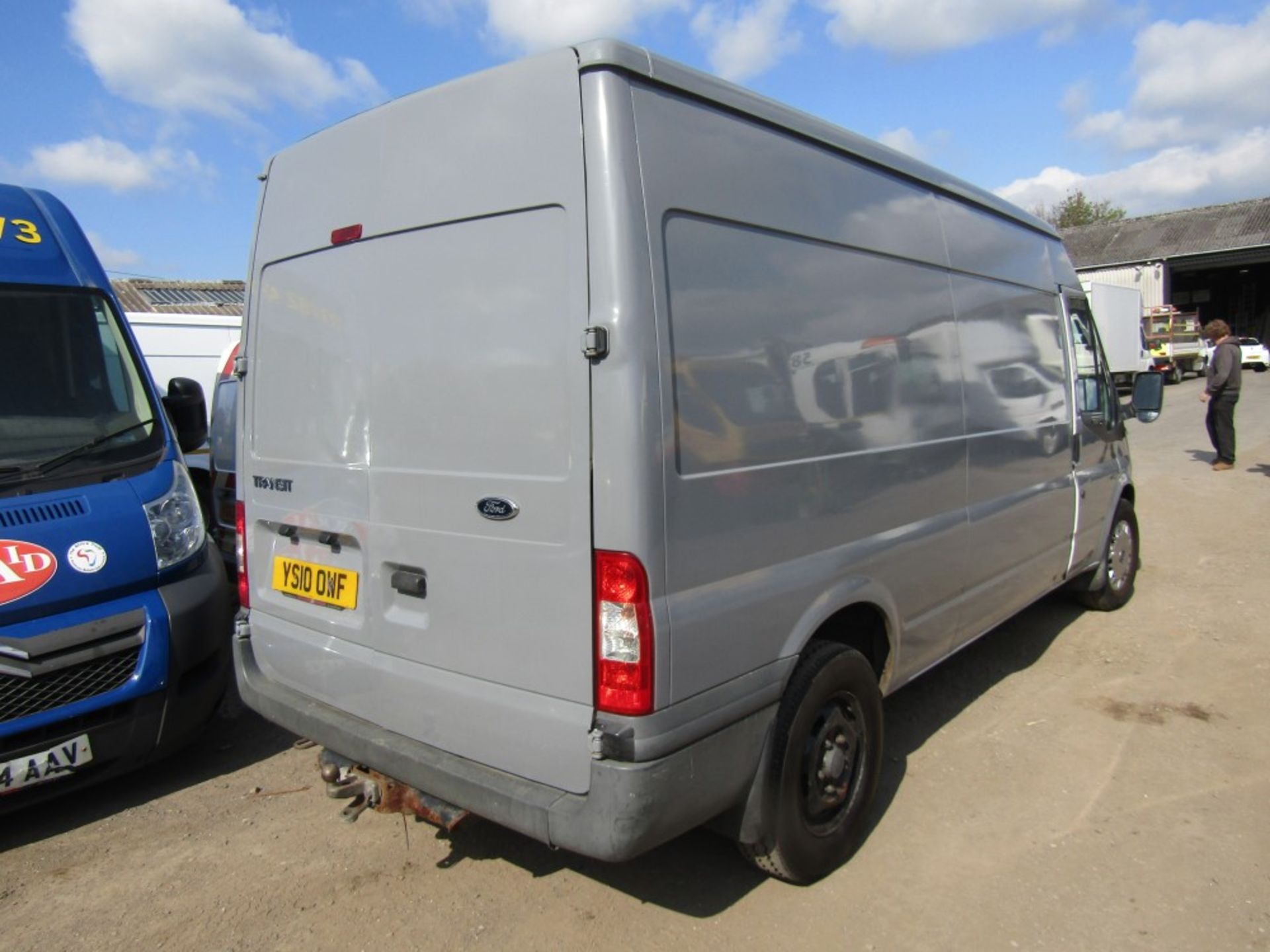 10 reg FORD TRANSIT 115 T350L RWD, 1ST REG 08/10, 154486M, V5 HERE, 1 FORMER KEEPER [NO VAT] - Image 4 of 7