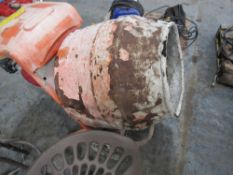 BELLE PETROL CEMENT MIXER [+ VAT]