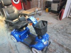 BLUE CARERCO MOBILITY SCOOTER WITH KEY [NO VAT]