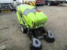 11 reg GREEN MACHINE 414S2D STREET CLEANING RIDE ON TRICYCLE, 1ST REG 05/11, 204 HOURS WARRANTED, V5