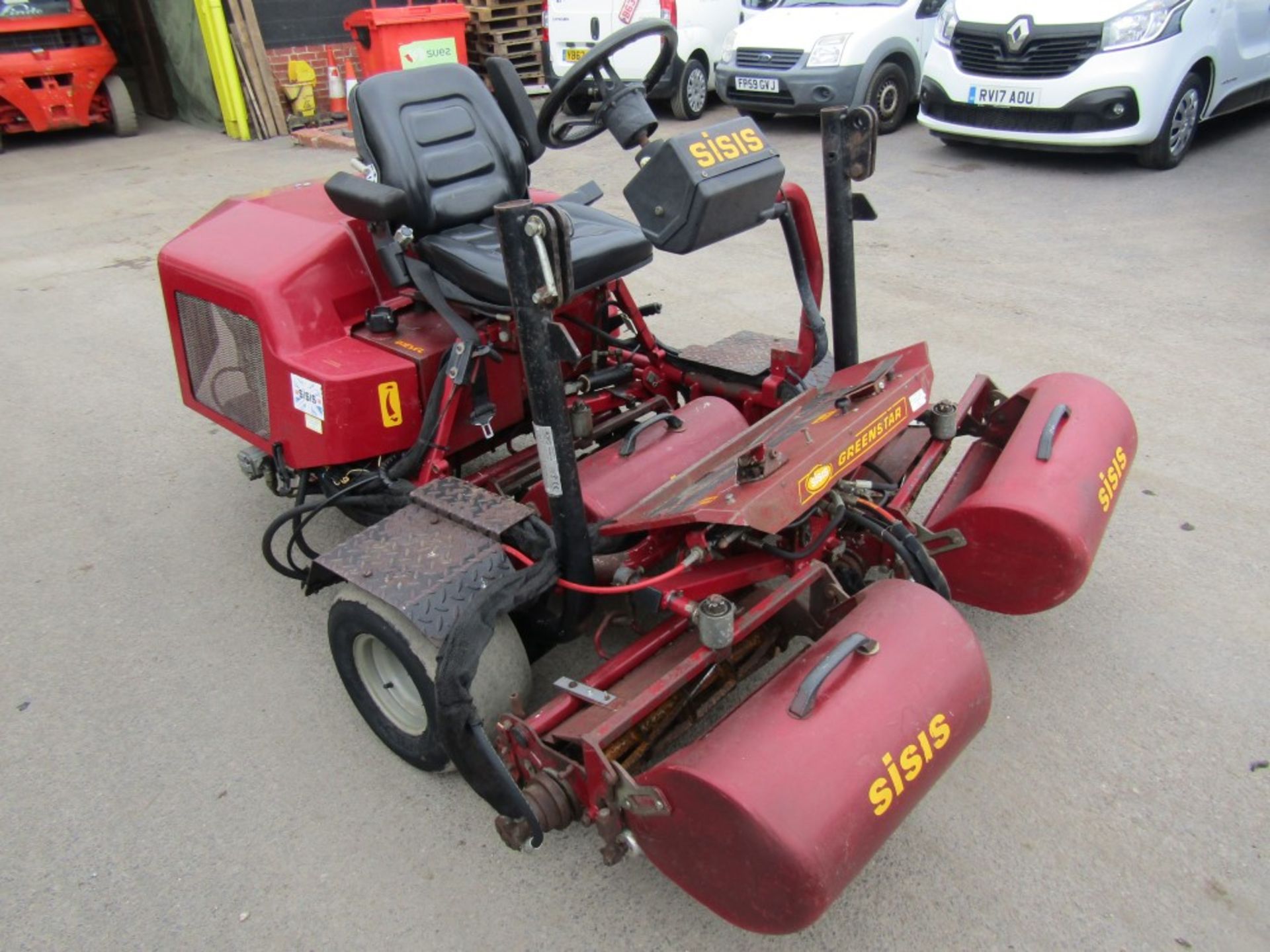 SISIS GREENSTAR TRIPLE DIESEL RIDE ON LAWM MOWER [NO VAT] - Image 2 of 6