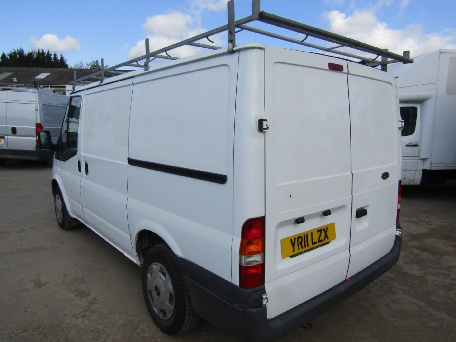 11 reg FORD TRANSIT 85 T280S FWD, 1ST REG 03/11, 142419M, V5 HERE, 2 FORMER KEEPERS [NO VAT] - Image 3 of 7