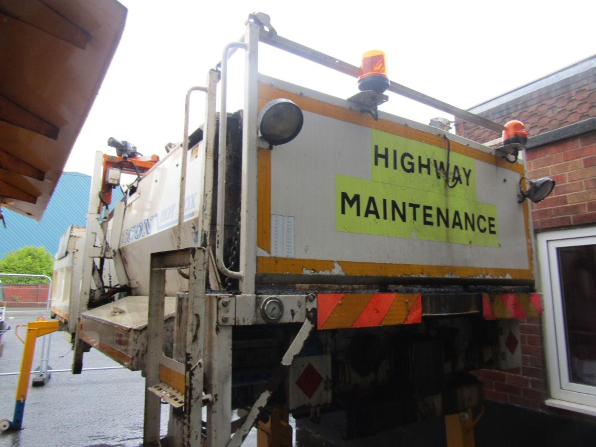 62 reg DAF FA LF55 18 TON GRITTER C/W ROAD REPAIR DEMOUNT BODY (DIRECT COUNCIL) 1ST REG 01/13, - Image 9 of 10