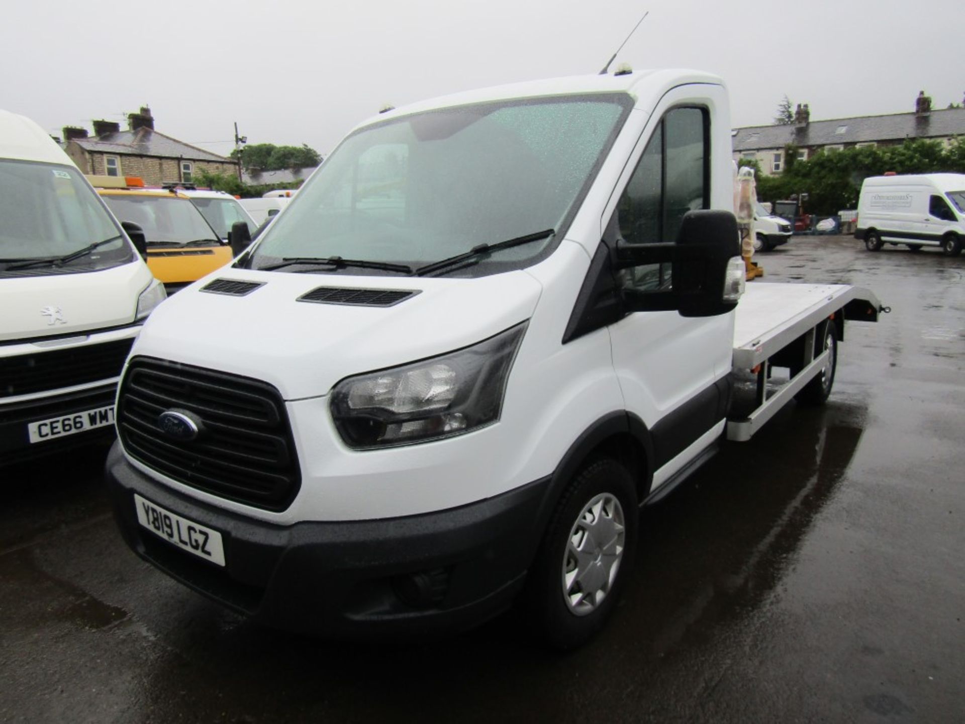 19 reg FORD TRANSIT 350 RECOVERY UNIT NISSAN BODY & WINCH, 1ST REG 06/19, 51931M WARRANTED, V5 HERE, - Image 2 of 6