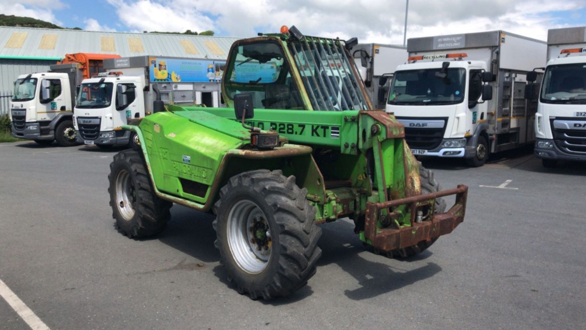 05 reg MERLO P28.7 KT TELEHANDER (DIRECT COUNCIL) 1ST REG 06/05, 9193 HOURS [+ VAT]