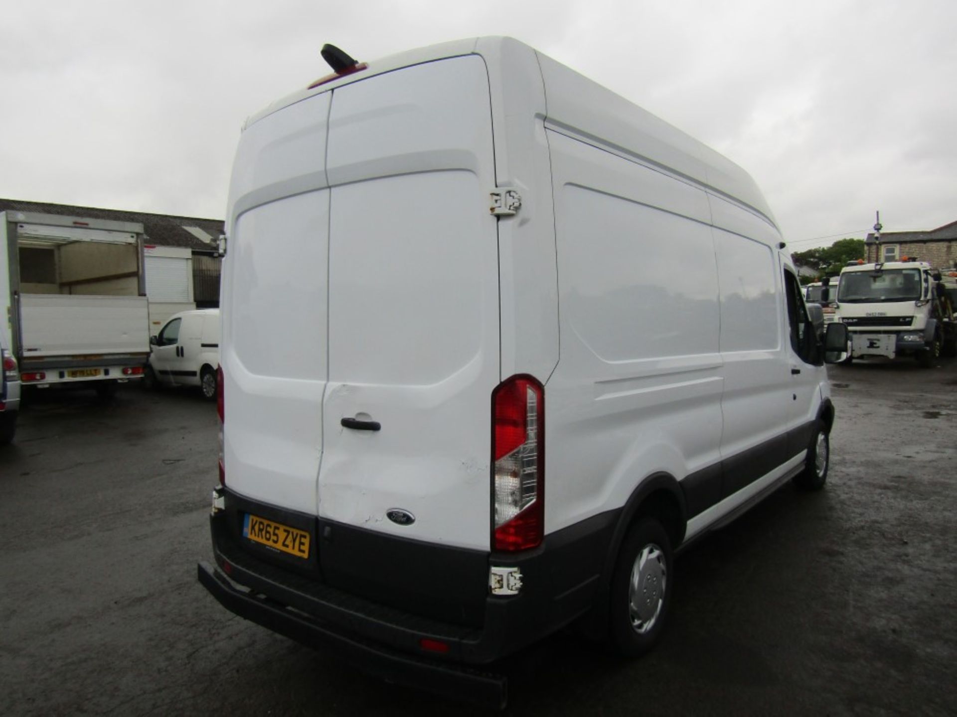 65 reg FORD TRANSIT 310, AIR CON, 6 SPEED, PHONE SYSTEM, 1ST REG 12/15, TEST 11/22, 278085M - Image 4 of 7