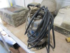 2" 110V SUB PUMP (DIRECT HIRE CO) [+ VAT]