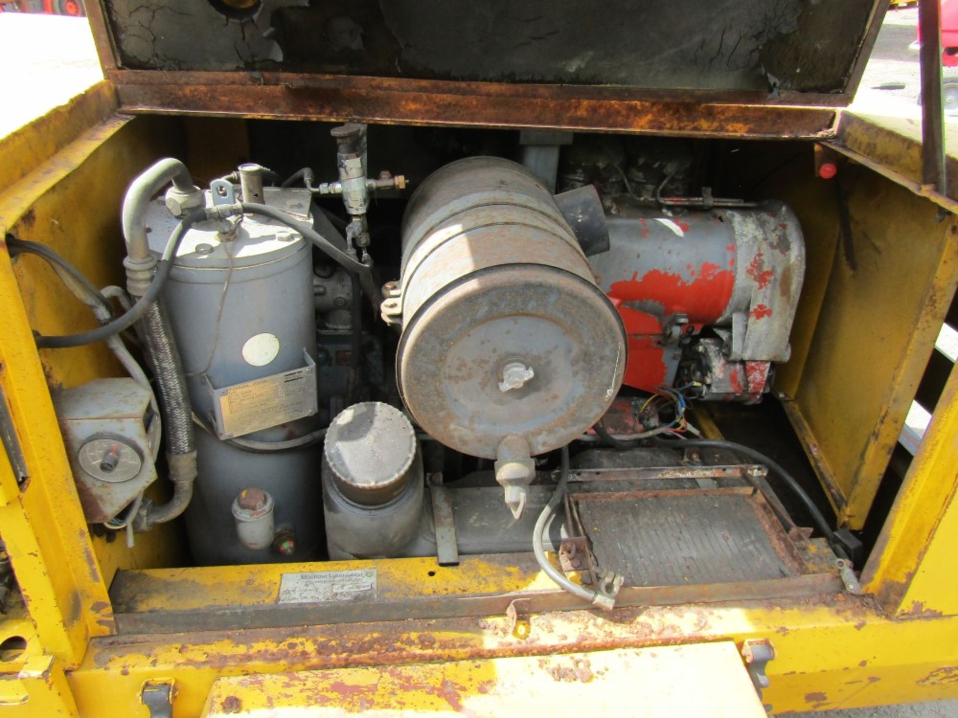 ATLAS COPCO XAS60 COMPRESSOR WITH DEUTZ 913 ENGINE [+ VAT] - Image 3 of 3