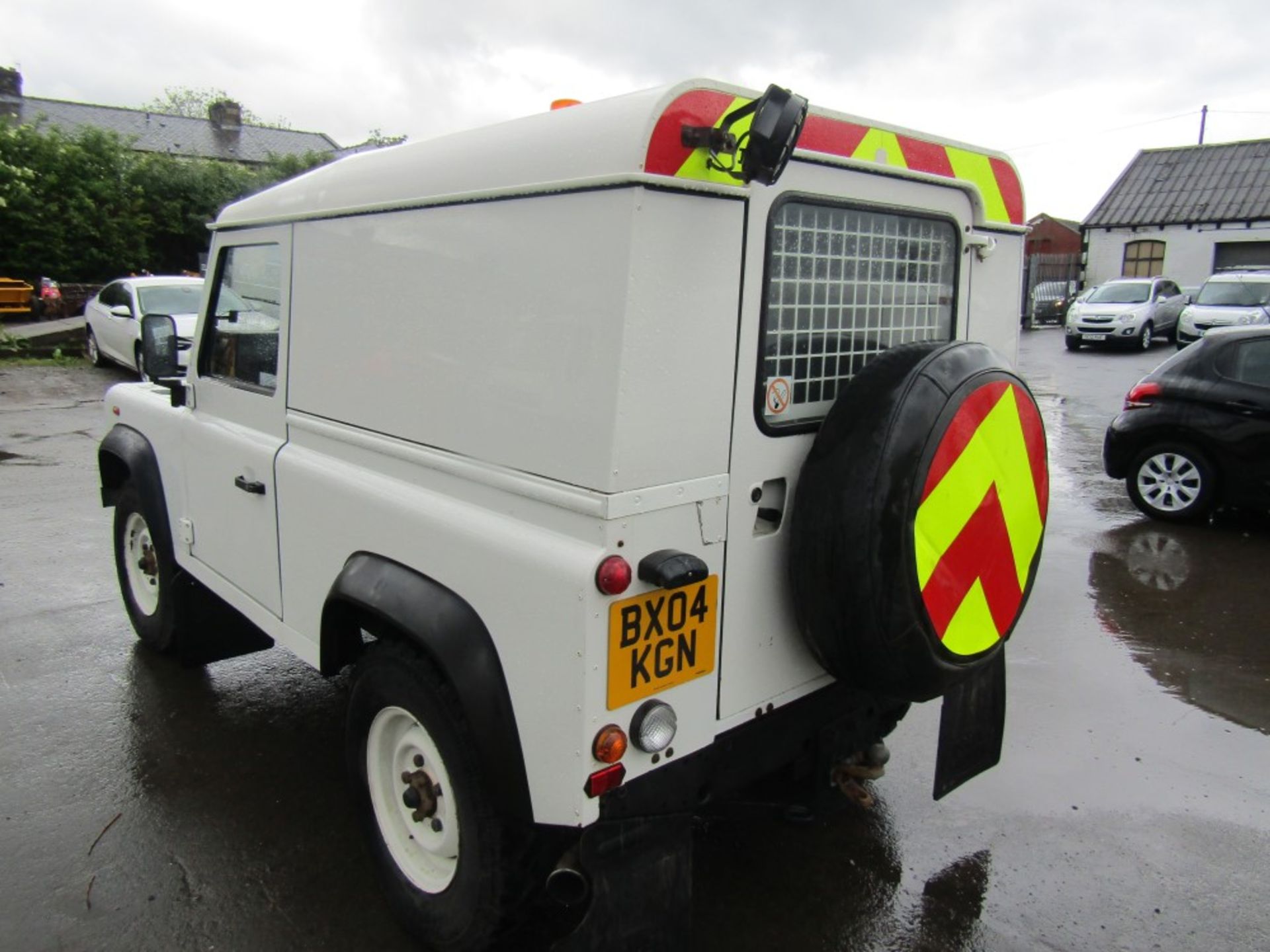 04 reg LAND ROVER DEFENDER 90 TD5 (EX BT) 1ST REG 08/04, TEST 05/23, 47951M WARRANTED, FULL - Image 3 of 8