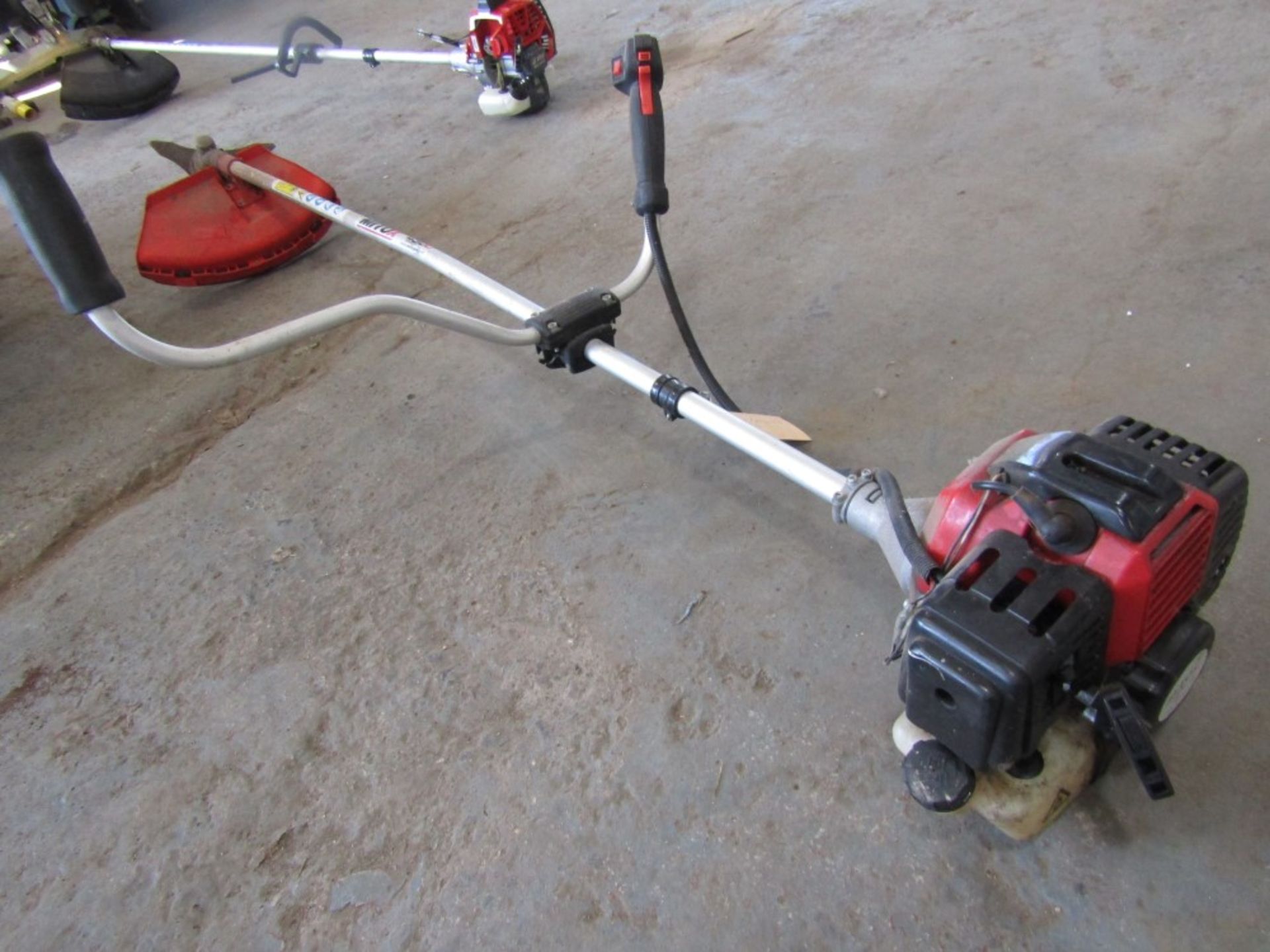 PETROL BRUSHCUTTER STRIMMER [NO VAT]