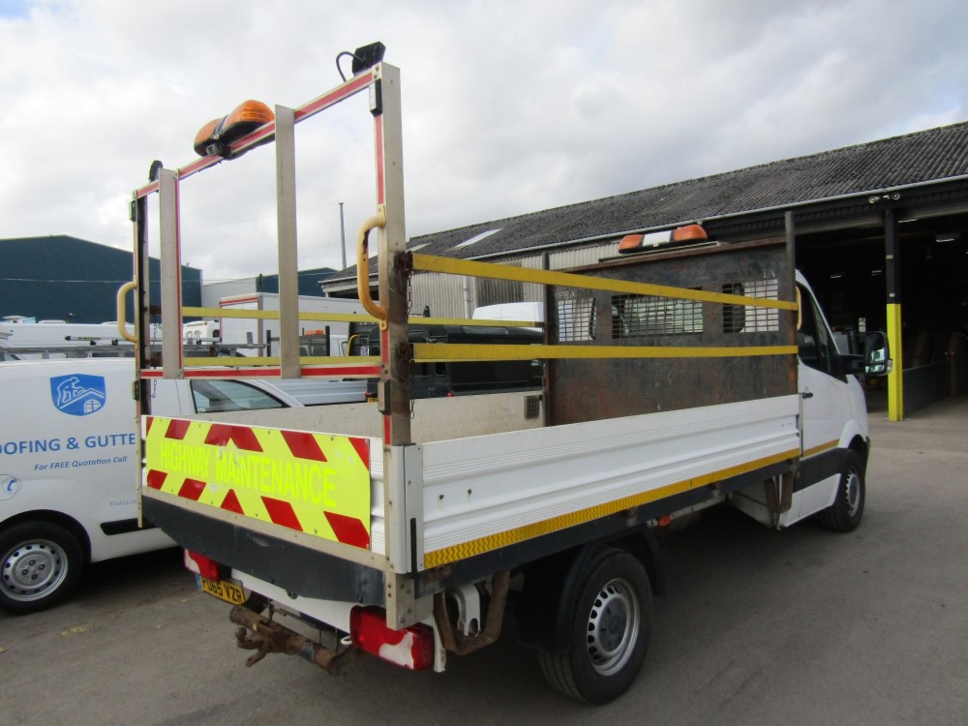 65 reg VW CRAFTER CR35 TDI 136 MWB DROPSIDE, 1ST REG 11/15, TEST 01/23, 163377M, V5 HERE, 1 OWNER - Image 4 of 6