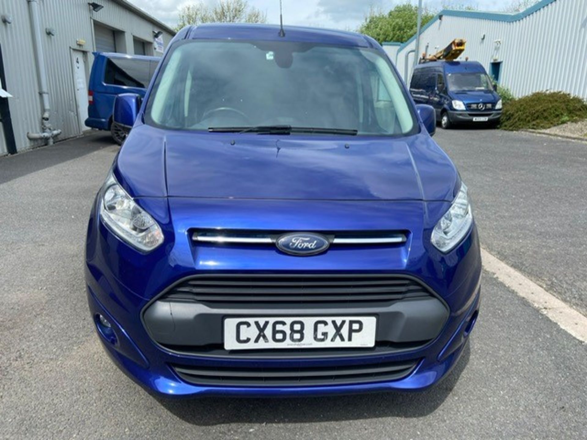 68 reg FORD TRANSIT CONNECT TDCI LIMITED (LOCATION NELSON) 1ST REG 12/18, TEST 12/22, 2 KEYS, FSH, - Image 2 of 11